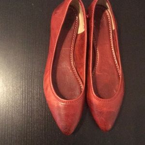 Frye Regina pointed toe flats red size 10 new.